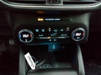 Ford Focus  picture 24