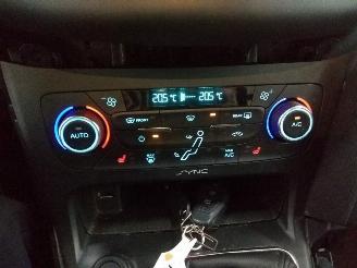 Ford Focus C-Max  picture 10
