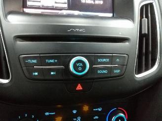 Ford Focus  picture 11