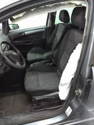 Opel Zafira  picture 19