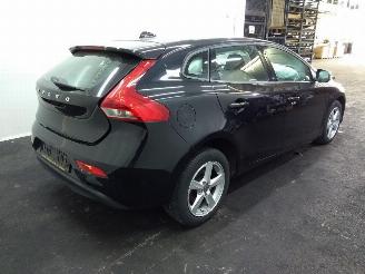 Volvo V-40  picture 35