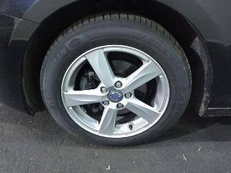 Volvo V-40  picture 5