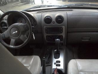 Jeep Cherokee  picture 16