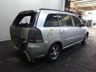 Opel Zafira  picture 3
