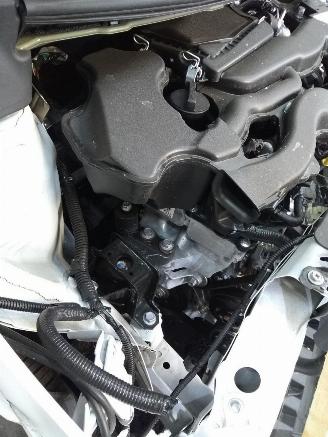 Peugeot 108  picture 3
