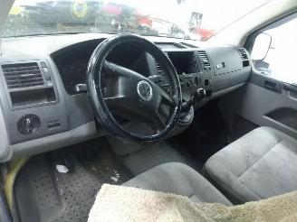 Volkswagen Transporter  picture 2