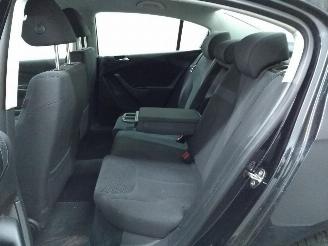 Volkswagen Passat  picture 19