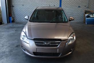 Kia Ceed  picture 4