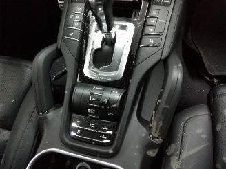 Porsche Cayenne  picture 10