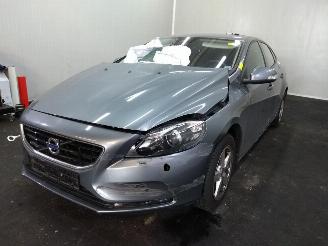 Volvo V-40  picture 26