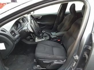 Volvo V-40  picture 15