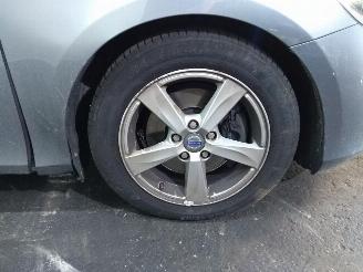 Volvo V-40  picture 4