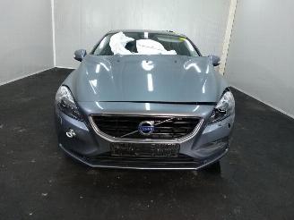 Volvo V-40  picture 5