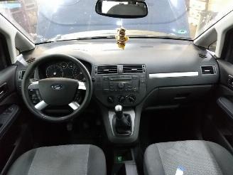 Ford C-Max  picture 17