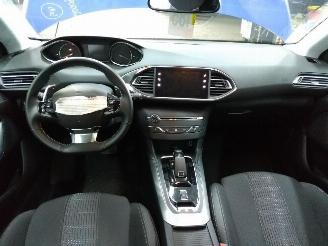 Peugeot 308  picture 6