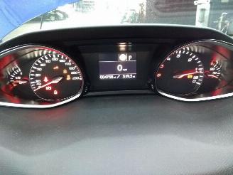 Peugeot 308  picture 13