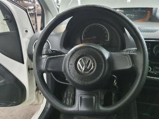 Volkswagen Up  picture 8