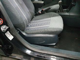Ford Fiesta  picture 12