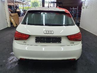 Audi A1 8X 1.2 TFSI Attract picture 29