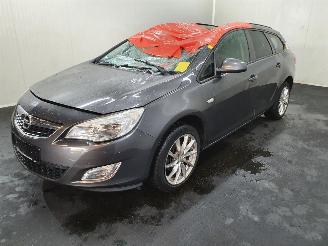 Opel Astra J 1.4 Turbo Sport picture 3