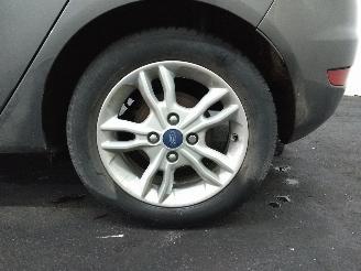 Ford Fiesta  picture 16