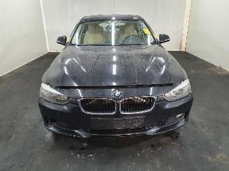 BMW 3-serie F30 320I picture 2