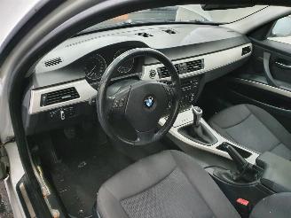 BMW 3-serie E90 LCI 316i picture 26