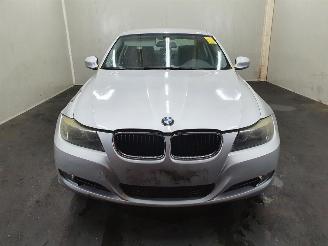 BMW 3-serie E90 LCI 316i picture 2