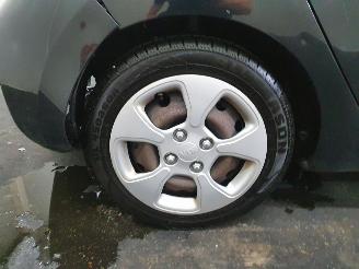 Kia Picanto  picture 15