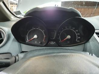 Ford Fiesta 1.25 Trend picture 14
