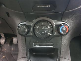 Ford Fiesta 1.0 Style picture 25