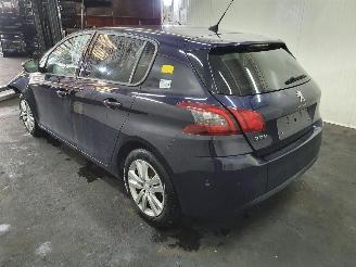 Peugeot 308 1.2 Puretech Blue picture 4