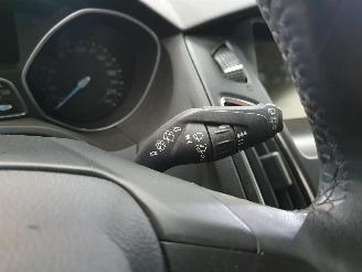 Ford Focus 1.0 EcoBoost 100pk picture 18
