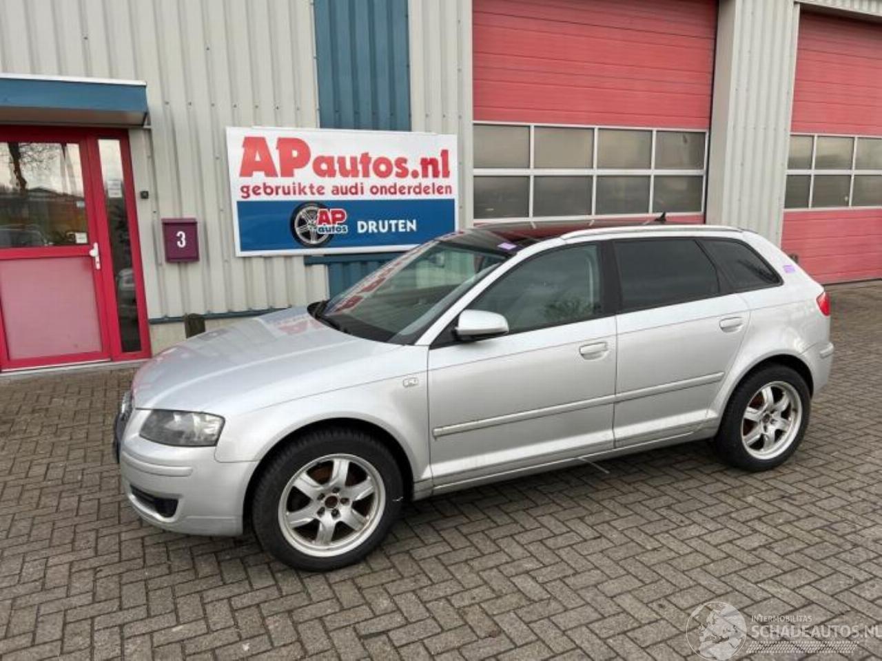 Audi A3 A3 Sportback (8PA), Hatchback 5-drs, 2004 / 2013 1.6 FSI 16V