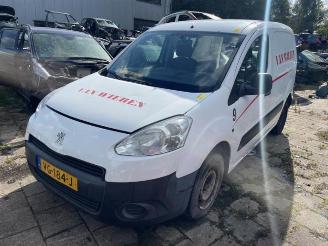 skadebil auto Peugeot Partner Partner (GC/GF/GG/GJ/GK), Van, 2008 / 2018 1.6 HDI 75 Phase 1 2013/11