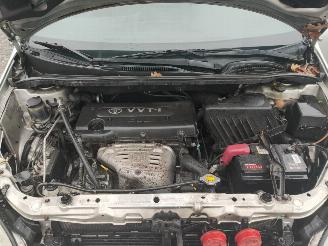 Toyota Avensis-verso 2.0 Zilver 1C0 Onderdelen 1AZ-FE Motor picture 13