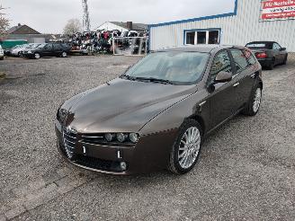 skadebil auto Alfa Romeo 159 Bruin 581A Onderdelen 939A6000 Motor 2007/6