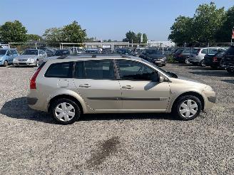 Renault Mégane Grandtour 1.6 Beige TED11 Onderdelen K4M812 Motor picture 4