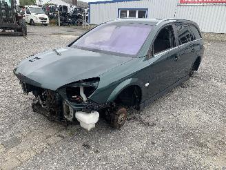 Salvage car Opel Vectra C 1.9 CDTI Groen Z398 Onderdelen F40 Getriebe 2005/9