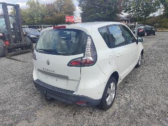 Renault Scenic 1.6 16V Wit OV369 Onderdelen K4M858 Motor picture 6