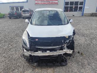 Renault Scenic 1.6 16V Wit OV369 Onderdelen K4M858 Motor picture 2