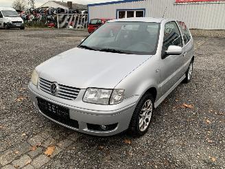 Salvage car Volkswagen Polo Zilver LA7W Onderdelen ETD Bak AUD Motor 2001/1