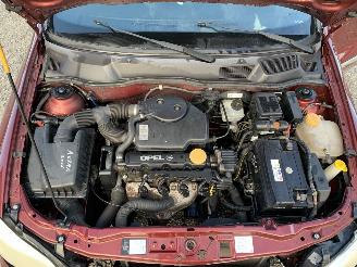 Opel Astra Rood Z549 F13 3.74 Bak X16SZR Motor picture 15