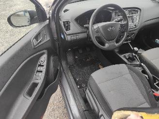 Hyundai I-20 1.2 Grijs V3G Onderdelen G4LA Motor picture 9