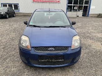 Ford Fiesta 1.3 picture 2