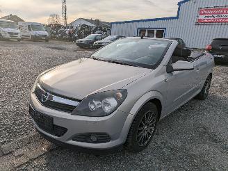 demontáž osobní automobily Opel Astra Twin Top Cabrio 1.6 2006/7