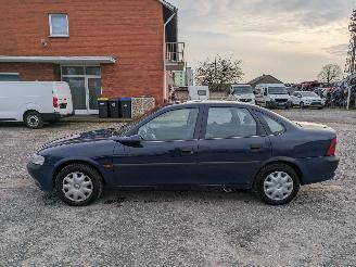 Opel Vectra 1.6 picture 8