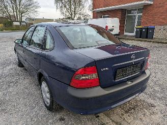 Opel Vectra 1.6 picture 7