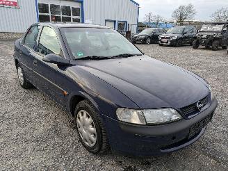 Opel Vectra 1.6 picture 3