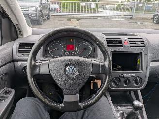 Volkswagen Golf 1.4 picture 12